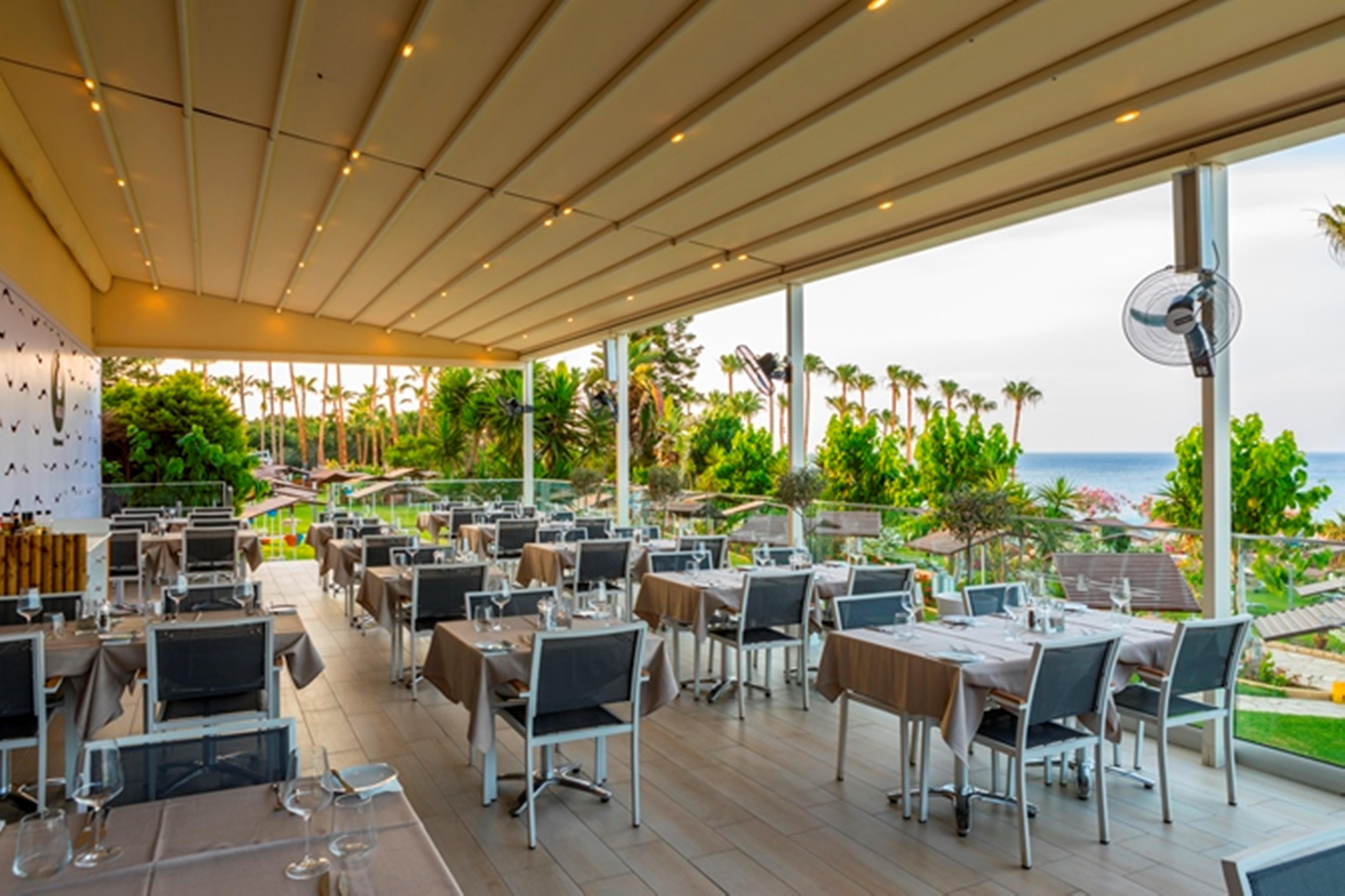 Cavo Maris Beach Hotel Protaras Bagian luar foto