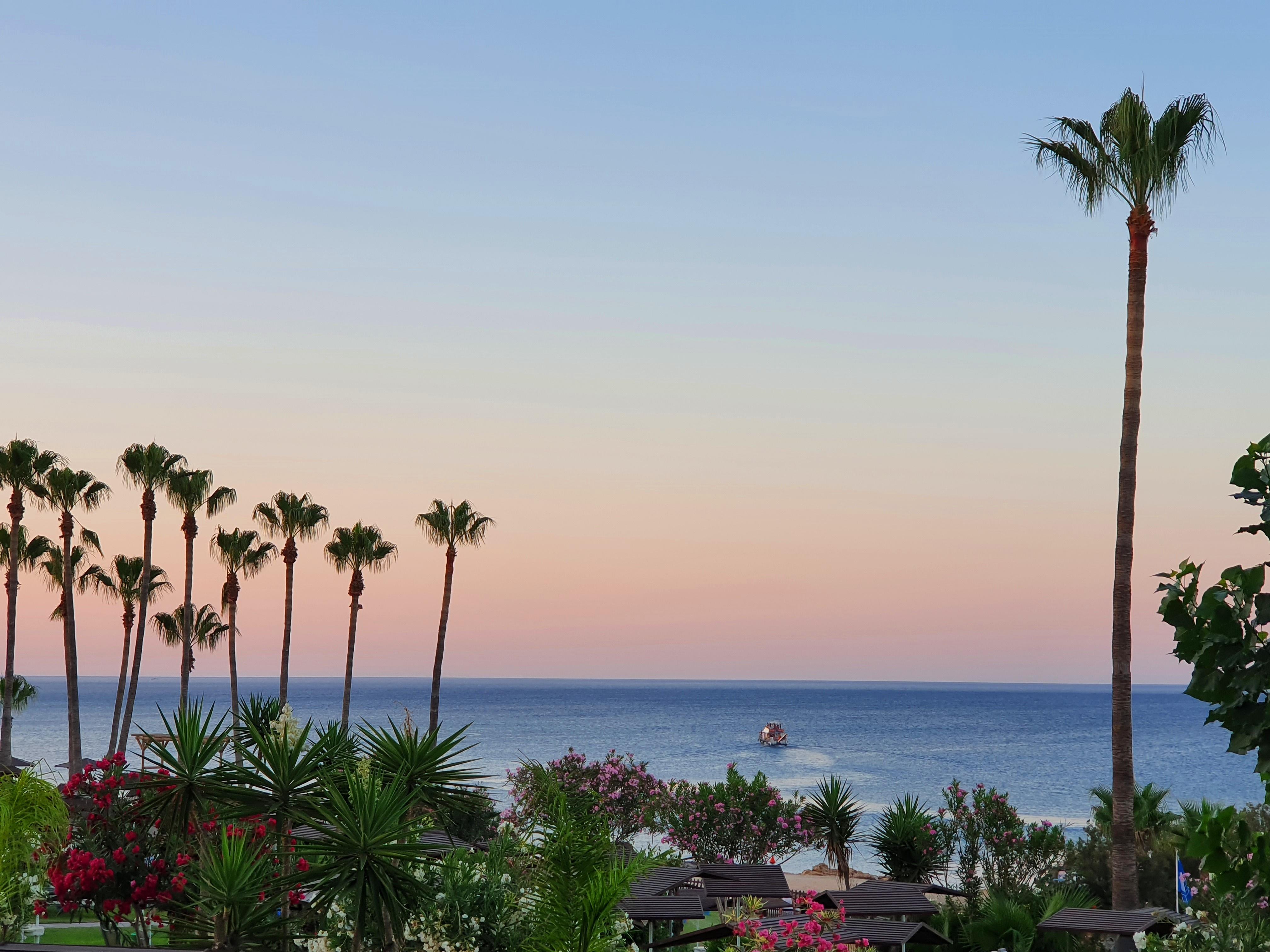 Cavo Maris Beach Hotel Protaras Bagian luar foto