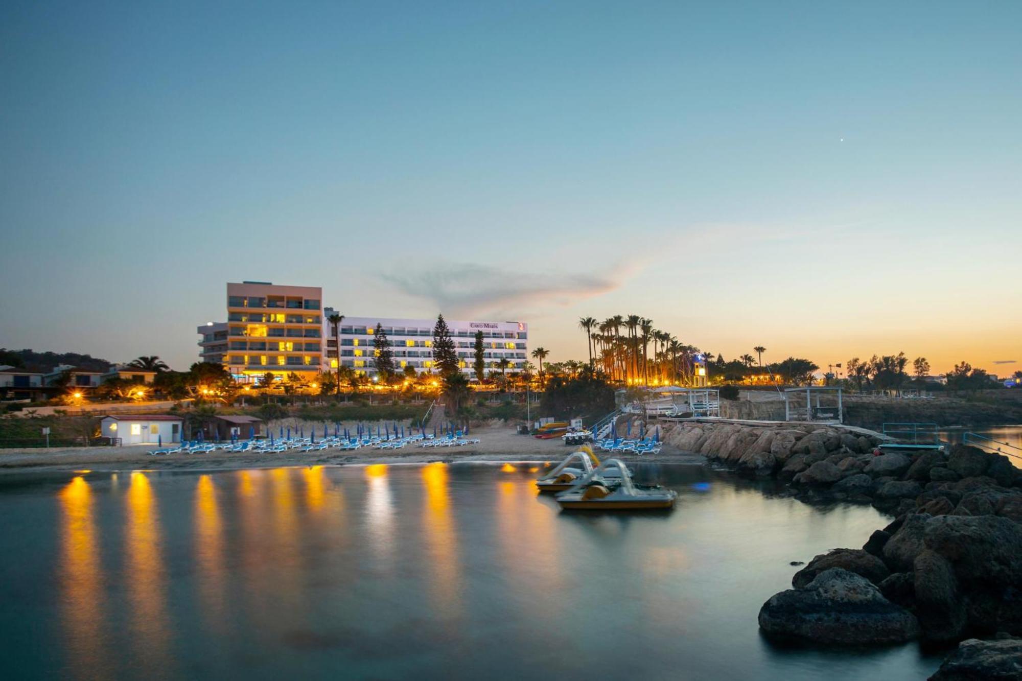 Cavo Maris Beach Hotel Protaras Bagian luar foto