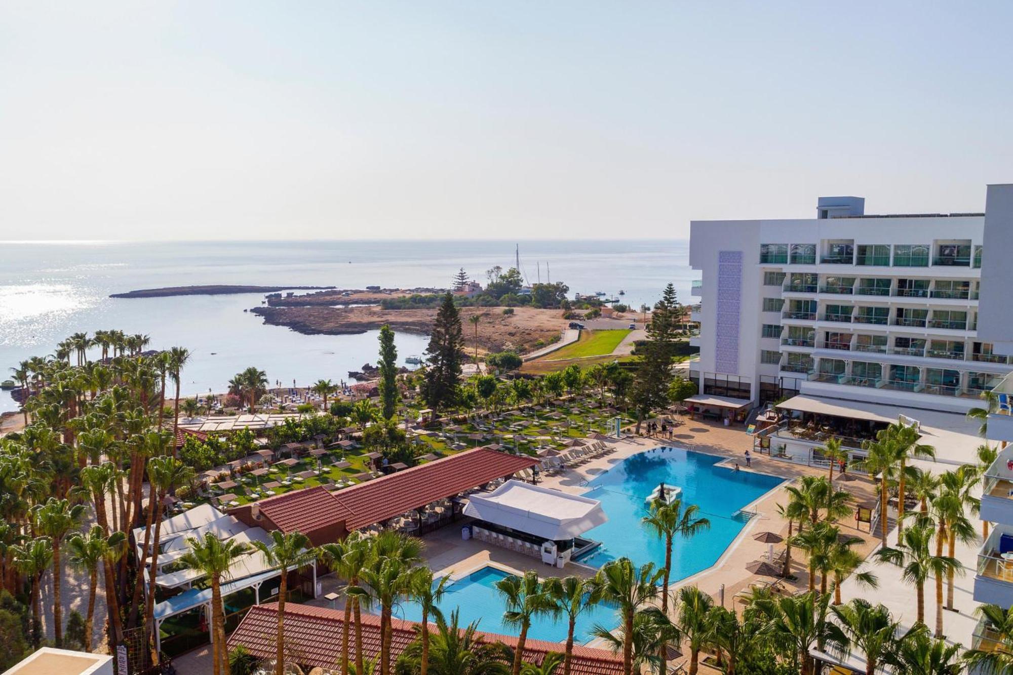 Cavo Maris Beach Hotel Protaras Bagian luar foto