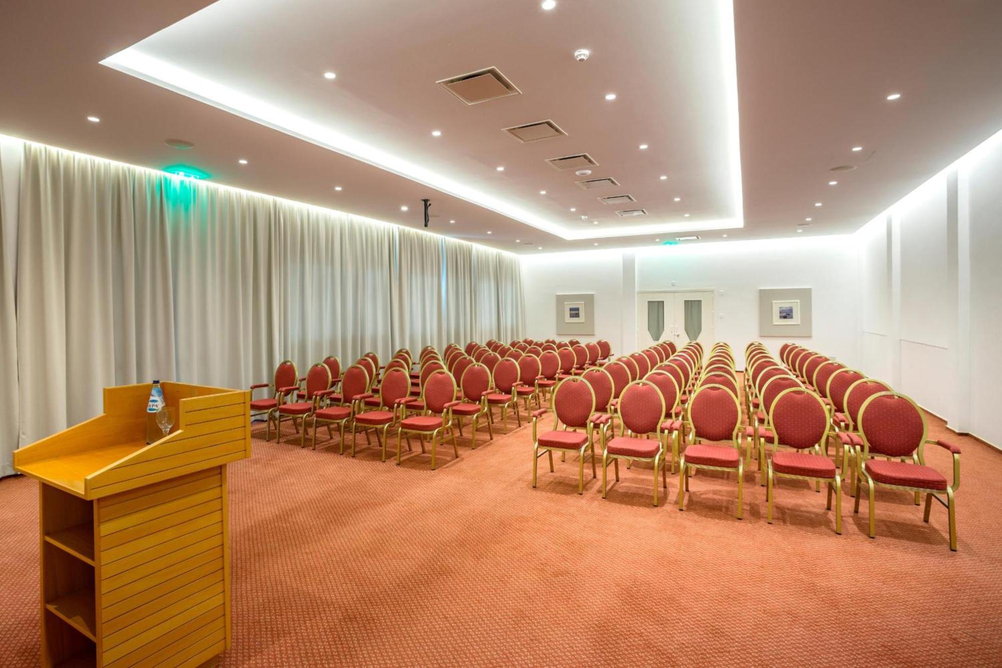 Cavo Maris Beach Hotel Protaras Bagian luar foto