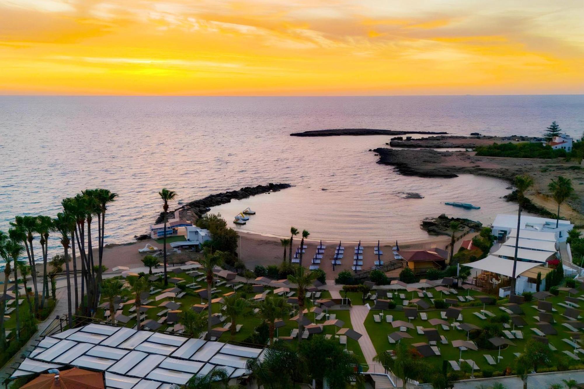 Cavo Maris Beach Hotel Protaras Bagian luar foto