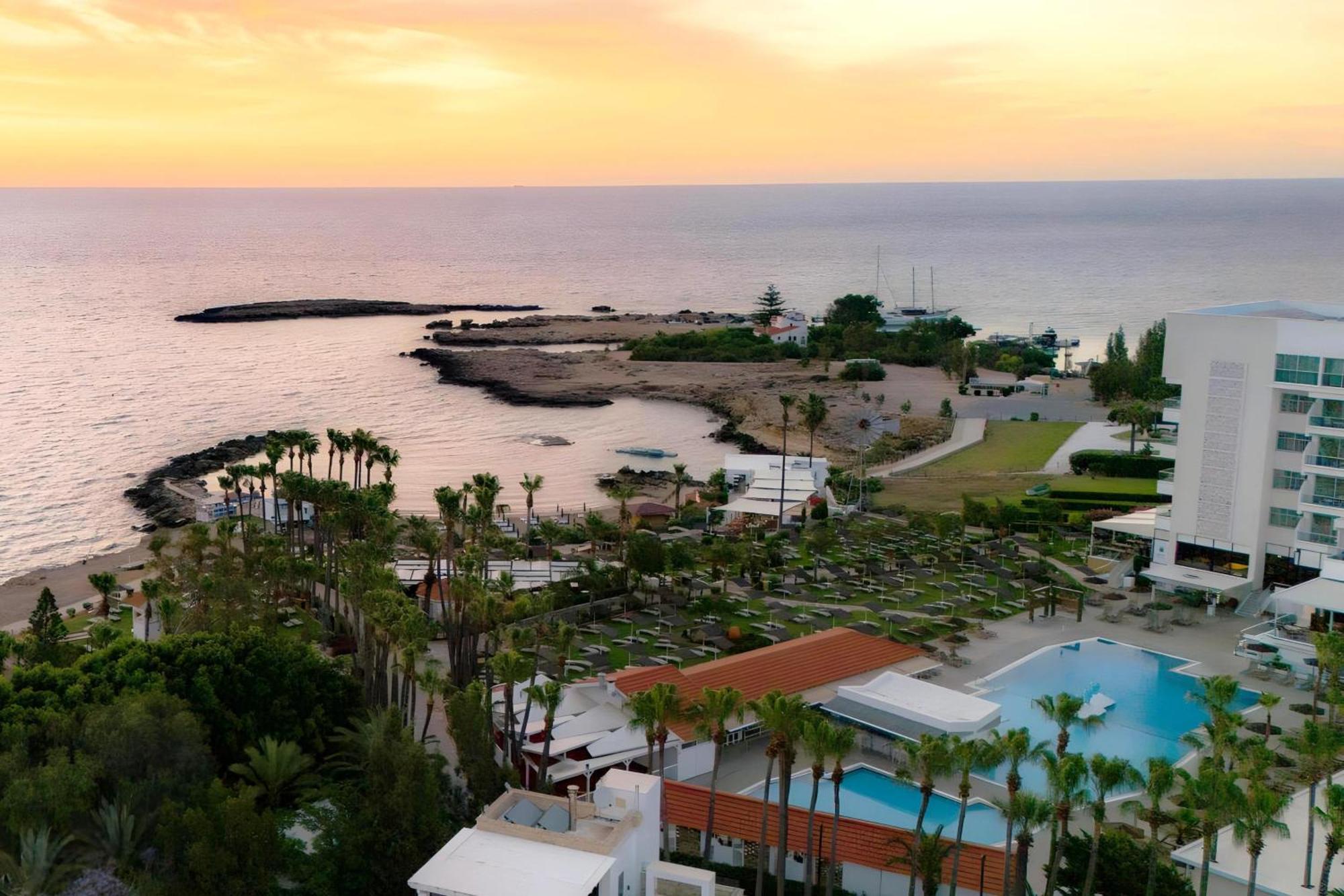 Cavo Maris Beach Hotel Protaras Bagian luar foto